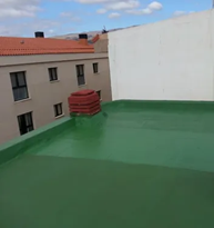 Techo tratado con recubrimiento impermeabilizante verde
